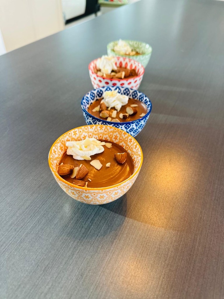 Mousse au chocolat aux amandes