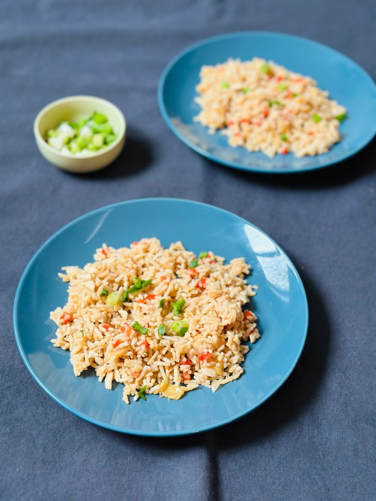 Riz frit à l'ananas