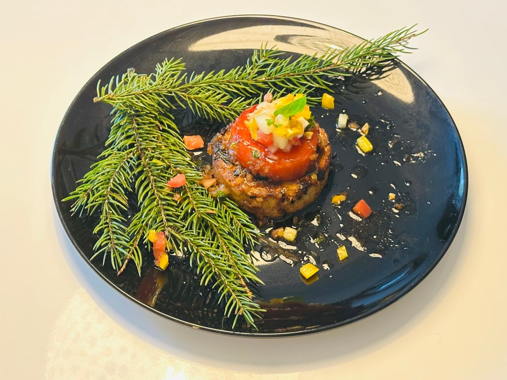 Steak de tofu aux échalotes et pastèque grillée au romarin